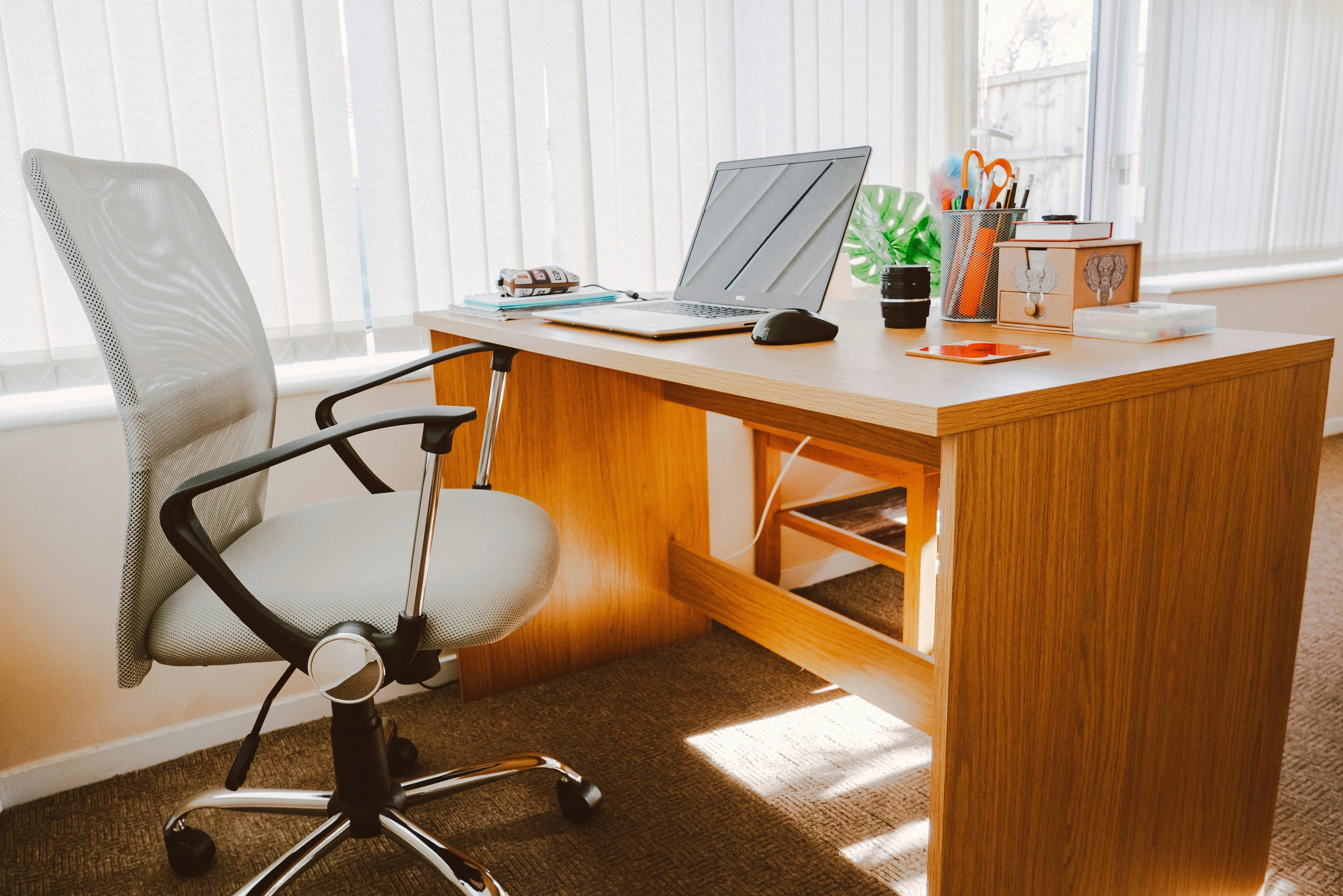 Pourquoi un espace de travail sain est synonyme de meilleure santé : l’ergonomie au quotidien pour votre bien-être durable