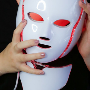 Les Masques LED : Une Révolution dans les Soins de la Peau à Domicile